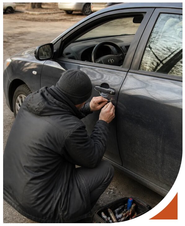 Профессиональное вскрытие автомобиля Тойота без повреждений в Назрани